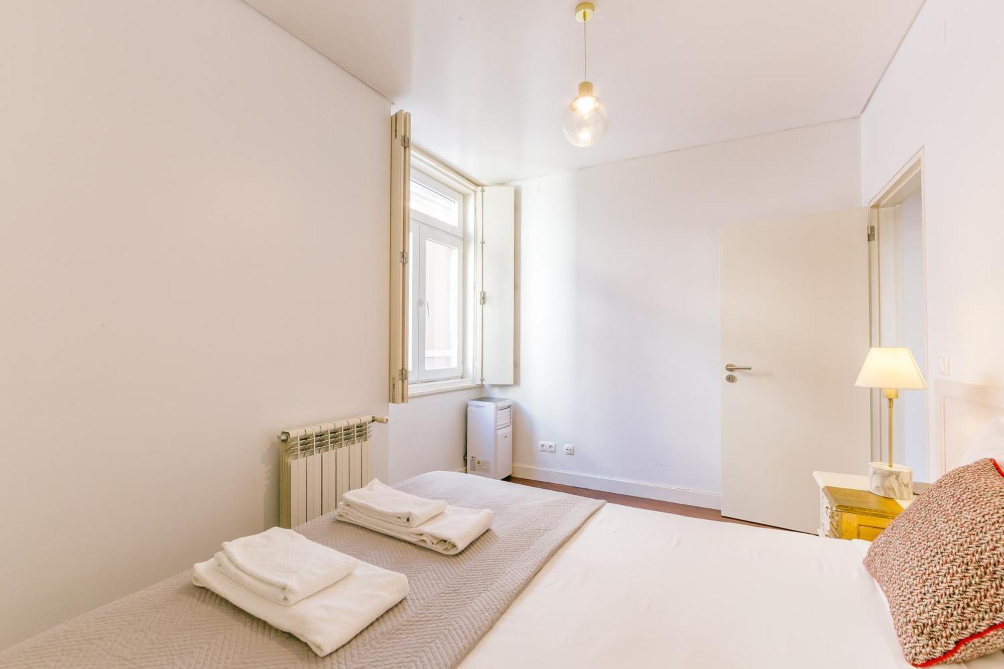 Chiado 2 Bedroom Elegant Apartment Lisbon Bagian luar foto