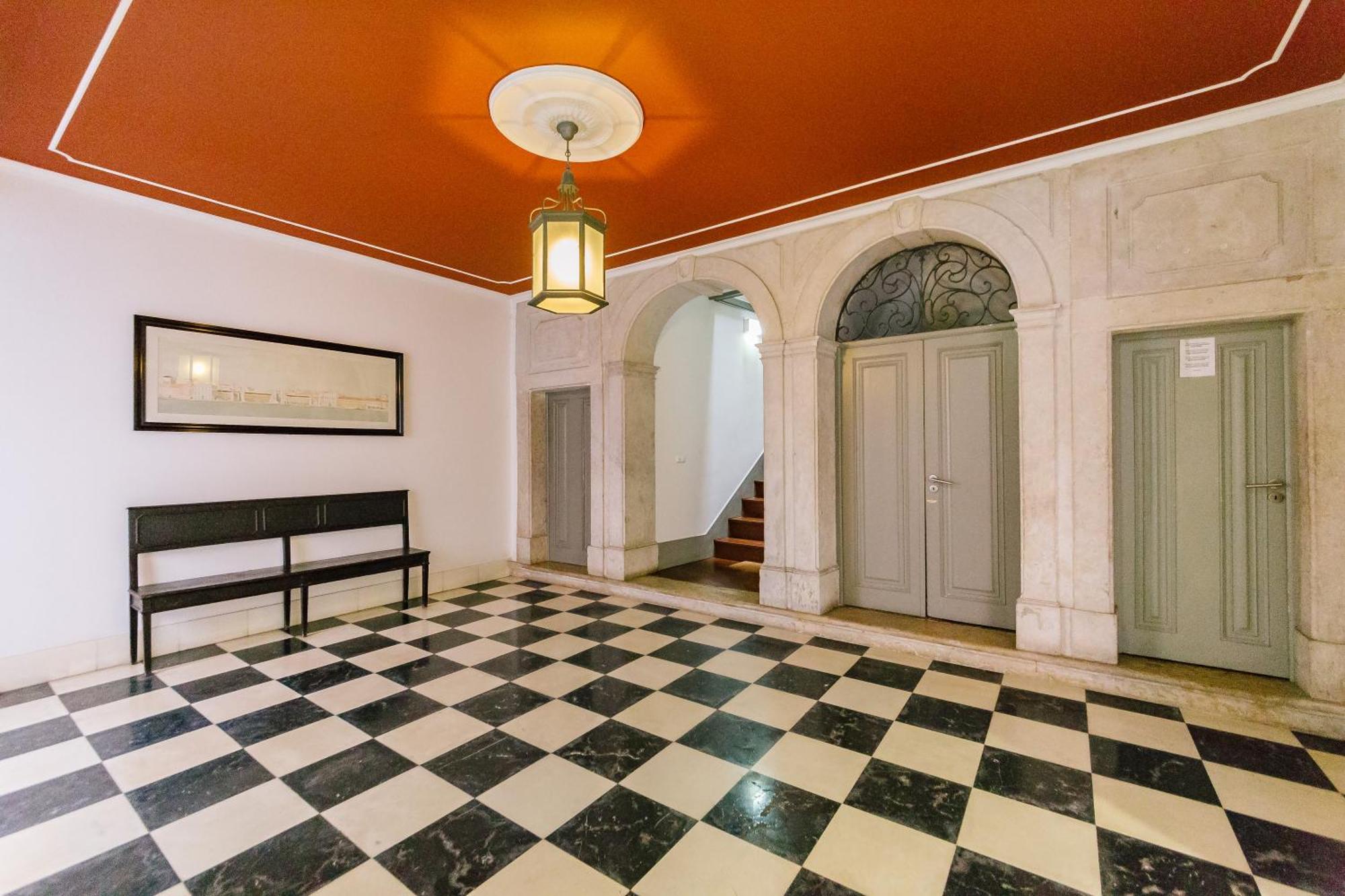Chiado 2 Bedroom Elegant Apartment Lisbon Bagian luar foto